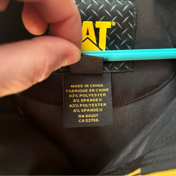 NWT XL Caterpillar Jacket Mens CAT Waterproof  Essential Rain Jacket 1310150 - Picture 4 of 16